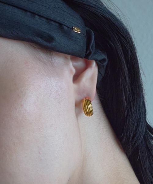 イヤリング 「IRIS 47」gaia petite earring/ガイア プチ イヤリング レディースの画像