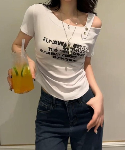 tシャツ 胸ロゴ入りオフショルダーTシャツ レディース