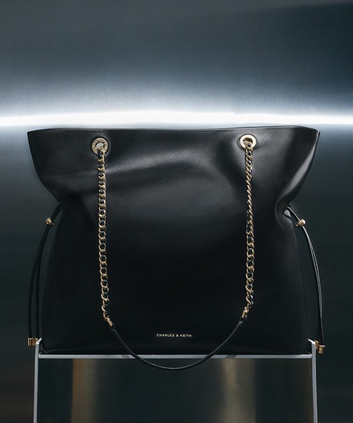 CHARLES ＆ KEITH（チャールズ&キース） ショルダーバッグ バッグ Arya