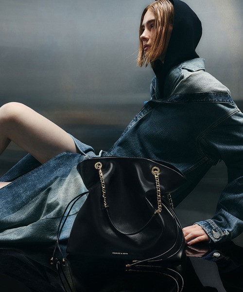 CHARLES ＆ KEITH（チャールズ&キース） ショルダーバッグ バッグ Arya
