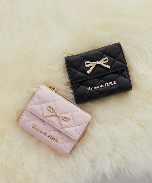 Maison de FLEUR（メゾンドフルール） 財布 リボンビジューウォレット