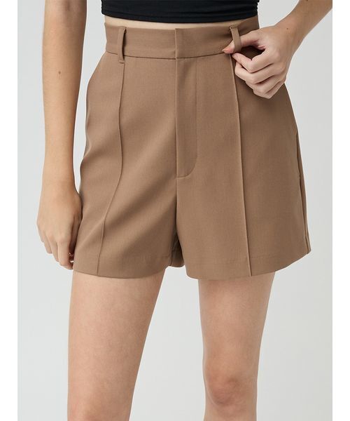 新品　タグ付き　大人気　近年モデル　リリーブラウン　ズボン　ショートパンツ LILY BROWN（リリーブラウン） パンツ ショートパンツ レディース