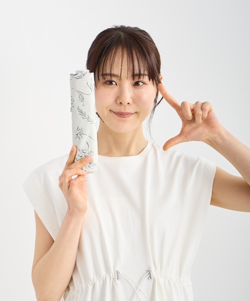 【新品未使用】ムーンバット　フワクール　折りたたみ傘 MOONBAT（ムーンバット） 折りたたみ傘 遮光 軽量 折りたたみ日傘