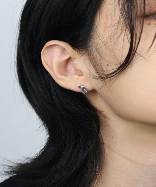 4INT. ピアス ユニークデザインピアス / チタンポスト (金属アレルギー