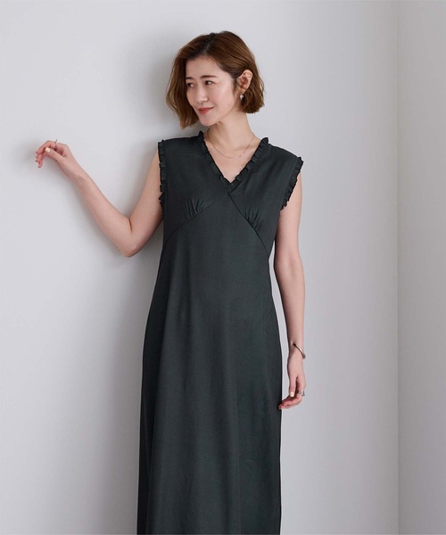 ur's ワンピース フリルデザインVネックロングワンピース : ZOZOTOWN