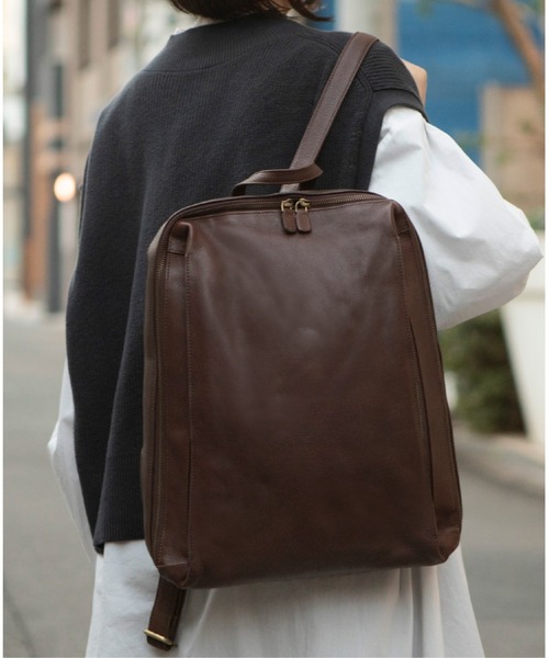 デイバック リュック 薄型 Bellows ベジタブルタンニンレザー