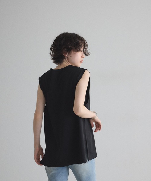 ♡ページ &. NOSTALGIA ベスト ジレ 「ZOZO限定」コード刺繍Vネックベスト