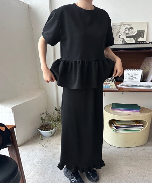 セットアップ ストレートスカート＆ペプラム風トップス レディース