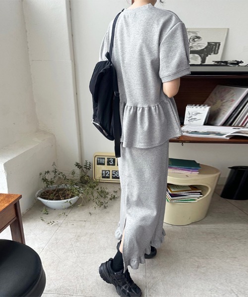セットアップ ストレートスカート＆ペプラム風トップス レディース