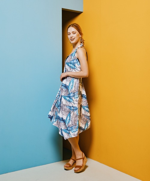 San-ai Resort 三愛水着楽園 水着 「WEB限定」ドレスパレオ3点セット