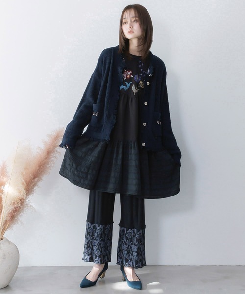 Vintage蝶の刺繍入りネイビーのニットカーディガン ニットカーディガン ツイード ツイードカーディガン 蝶々モチーフ トップス
