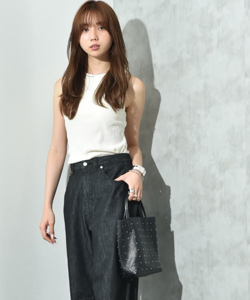 未使用　chloe タンクトップ　ファスナー Chloe（クロエ） トップス ラッフルタンクトップ CHC23SJH02182
