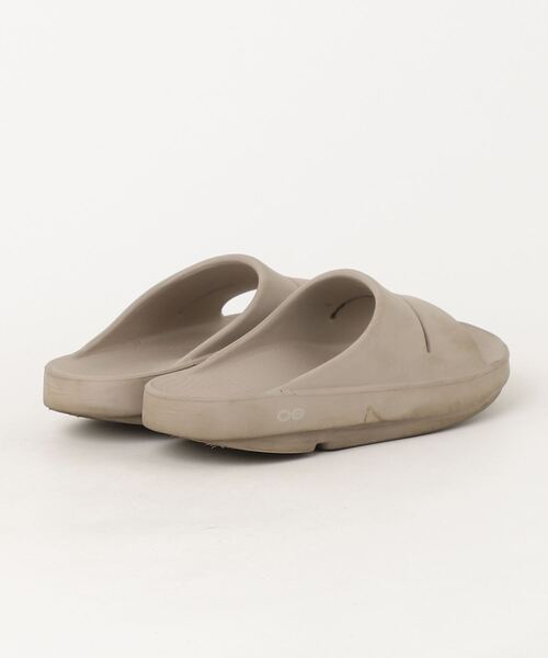 「OOFOS」 ビーチサンダル 6 ベージュ メンズ_画像2