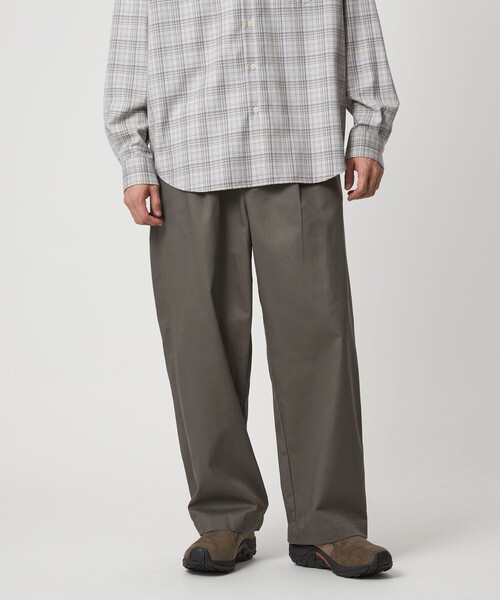 green label relaxing（グリーンレーベルリラクシング） チノパン