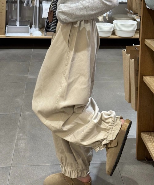 SHOUYO パンツ 裾フリルワイドパンツ／ダークグレー・ダークブラウン