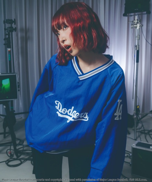 Stitches ドジャース ナイロン プルオーバー BACK TO THE FIELD 「MLB」刺しゅうロゴナイロンプルオーバー