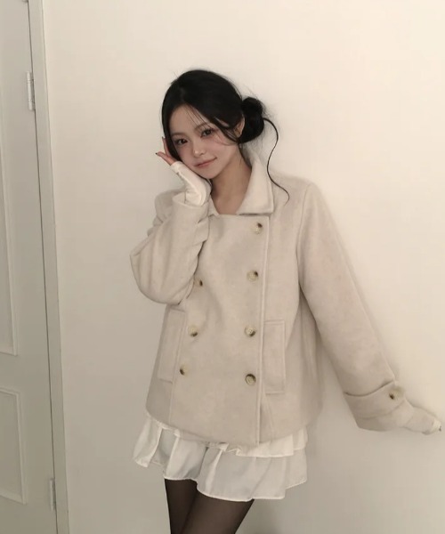 ベージュ ダブルブレスト ウールピーコート NATURAL BEAUTY BASIC（ナチュラルビューティーベーシック）の「ダブル