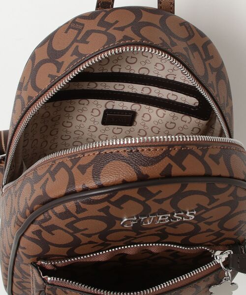 新品未使用guessリュックサック GUESS（ゲス） デイバック リュック RODNEY リュック レディース