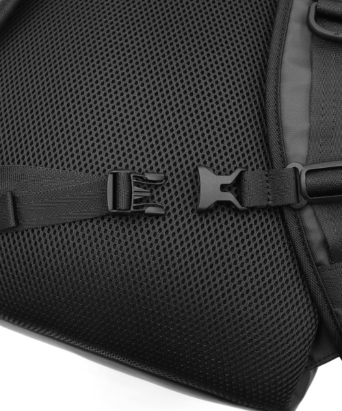 デイバック リュック ニューエラ リュック 32L ボックスパック PRINT LOGO TARPAULIN NEW ERA メンズ レディースの画像
