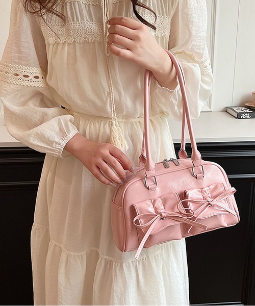 LA VORAGINE（ラ ヴォラジネ） ショルダーバッグ バッグ 外ポケット紐