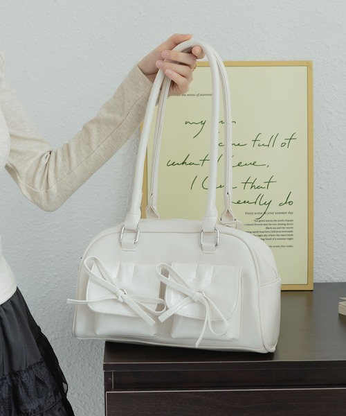 LA VORAGINE（ラ ヴォラジネ） ショルダーバッグ バッグ 外ポケット紐