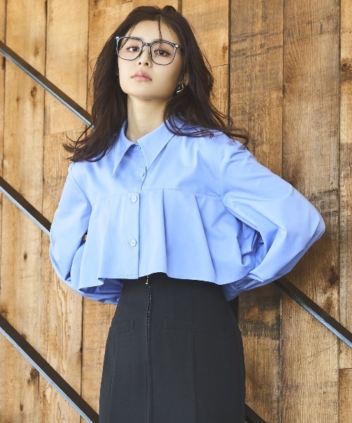 AND COUTUREヨークデザインタックシャツ　ブルー And Couture ブラウス シャツ ヨークデザインタックシャツ