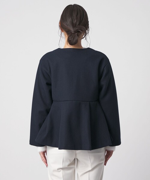 ユナイテッドアローズ ペプラム　ショートコート　ジャケットノーカラー　グレー UNITED ARROWS グレー ペプラムノーカラージャケット ユナイテッド