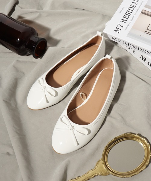 短時間着レペット　バレエシューズ　パンプス　エナメル On One's Own バレエシューズ パンプス エナメル調 リボン付きバレエ