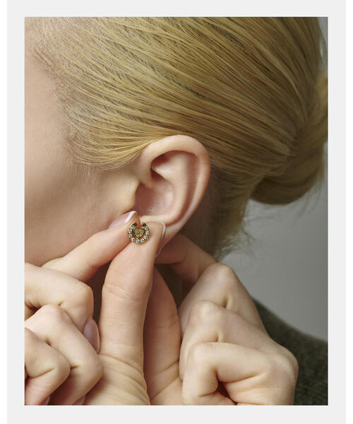 ピアス HEART  HORSESHOE CZ  EARRING by J.H.M CO.，LTD. レディースの画像