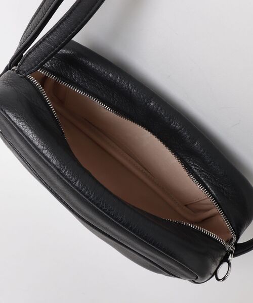 Aeta アエタショルダーバッグ ブラック Aeta ショルダーバッグ