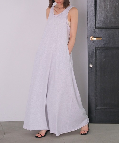 新品　AKTE 定価¥1万9800円　ロングワンピース AKTE（アクテ） ワンピース Uネックリラックスロングワンピース
