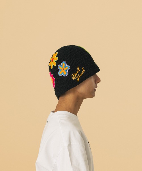 帽子 SIDE STRAP FLOWER KNIT CAP SIDE STRAP FLOWER KNIT CAP