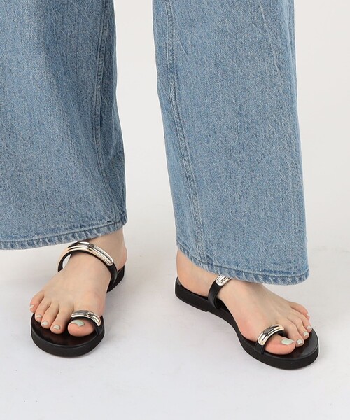 【新品未使用】LAOCOONTE フラットサンダル 37 送料込み 新品 LAOCOONTE／ラオコンテ フラットサンダル 37 黒
