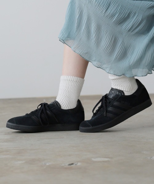 【新品未使用】adidas Gazelle スニーカー 24.0 レディース　黒 新品未使用】adidas Gazelle スニーカー 24.0 レディース 黒