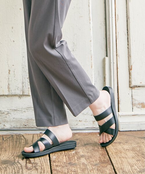 kaoCOACH ベージュ クロスストラップ サンダル　⭐️美品⭐️ NUOVO ヌオーヴォ SQ CROSS SND 4.5 スクエア クロス サンダル