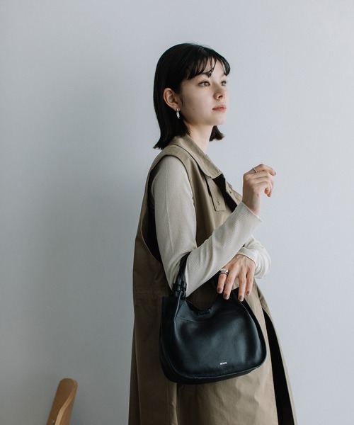 注目ショップ・ブランドのギフト Beau're ショルダーバッグ バッグ BEAURE ヴュレ カウレザー バッグ
