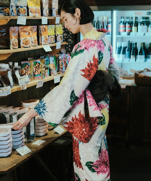 KEITA MARUYAMA（ケイタマルヤマ） 浴衣 × Ameri BEIGE FLOWER YUKATA