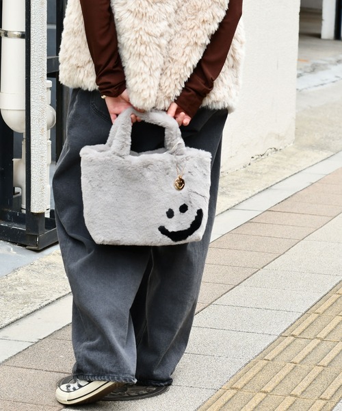 LAZY SUSAN（レイジースーザン） トートバッグ バッグ スマイリー