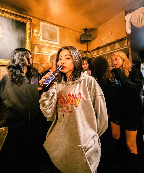 「BAD BOY」 プルオーバーパーカー MEDIUM グレー レディース_画像4