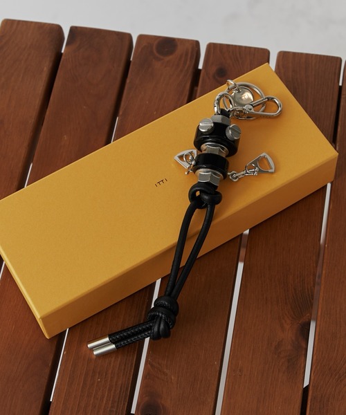 ITTI（イッチ） キーケース 「ITTI」CRISTY ROBOT KNOT CHARM / STCOW