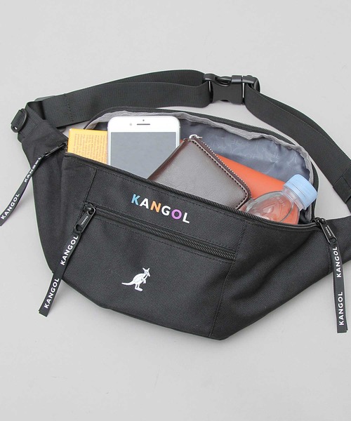 人気商品、廃盤、モスチーノ、ゴールドロゴ、ウエストポーチ MOSCHINO By redwall】Made in Italy Nylon Belt Bag（モスキーノ