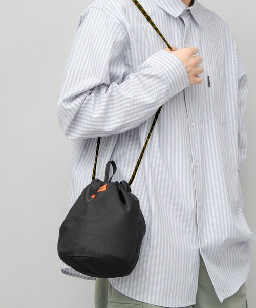 UNIVERSAL OVERALL（ユニバーサルオーバーオール） ショルダーバッグ