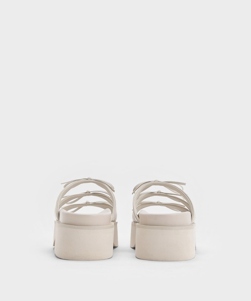 CHARLES ＆ KEITH（チャールズ&キース） 厚底 サンダル Dorri ドリー