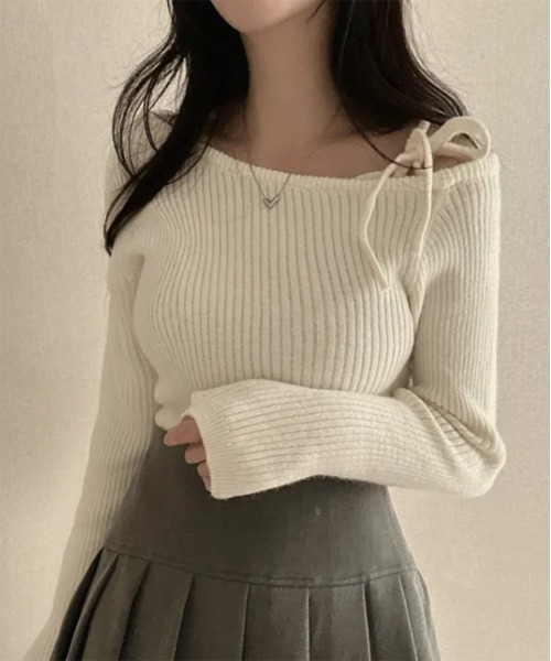 by muni:r ニット セーター アンバランスリボンリブニット レディース