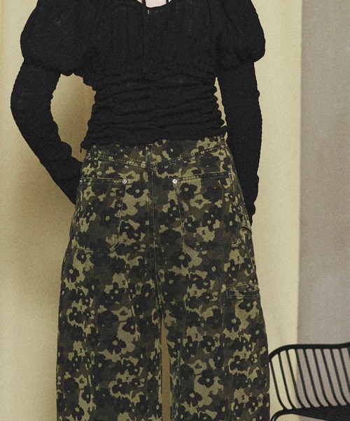 〇MAISON SPECIAL〇フラワーカモフラージュカーブパンツ MAISON SPECIAL パンツ Flower Camouflage Curve Pants/フラワー