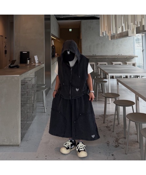 BODYLINE ノースリーブパーカー セール】one point sleeveless zip