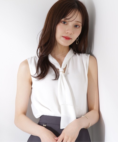 PRADA フリル 半袖 ブラウス ドレスシャツ ランウェイ PRADA フリル 半袖 ブラウス ドレスシャツ ランウェイ