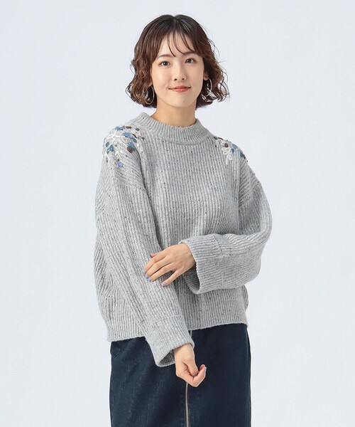 ペティ ニット セーター BEAMS 新品未使用 BEAMS HEART ニット セーター フラワー ハンド刺繍 レディース