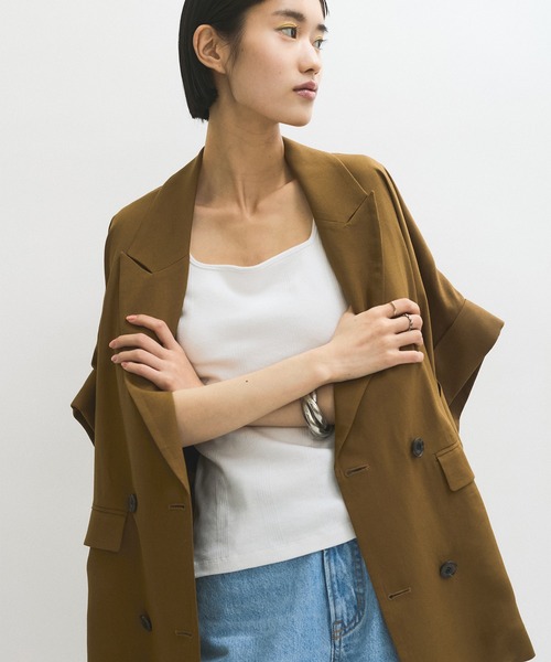 ツイです！美品　ADAM ET ROPE' テーラードジャケット　フリー ツイ様専用です！美品 ADAM ET ROPE' テーラードジャケット フリー