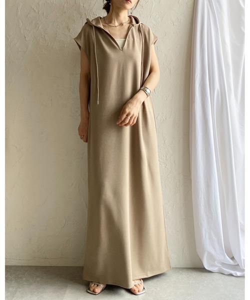 She's Closet ワンピース 深Vネック フレンチスリーブ フード付き